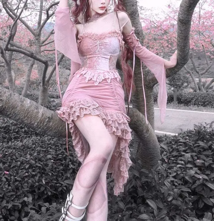 Blood Supply Guardian of Sakura Tress Gothic Lace Velvet Pink Suspender Dress