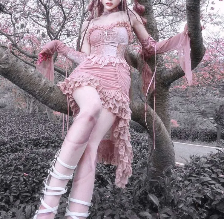 Blood Supply Guardian of Sakura Tress Gothic Lace Velvet Pink Suspender Dress