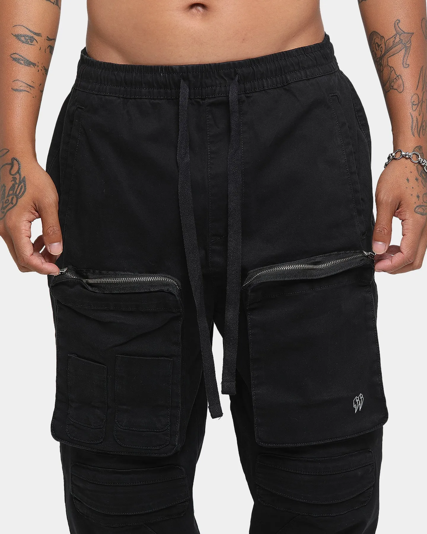 EN ES Alpha Cargo Jogger Black