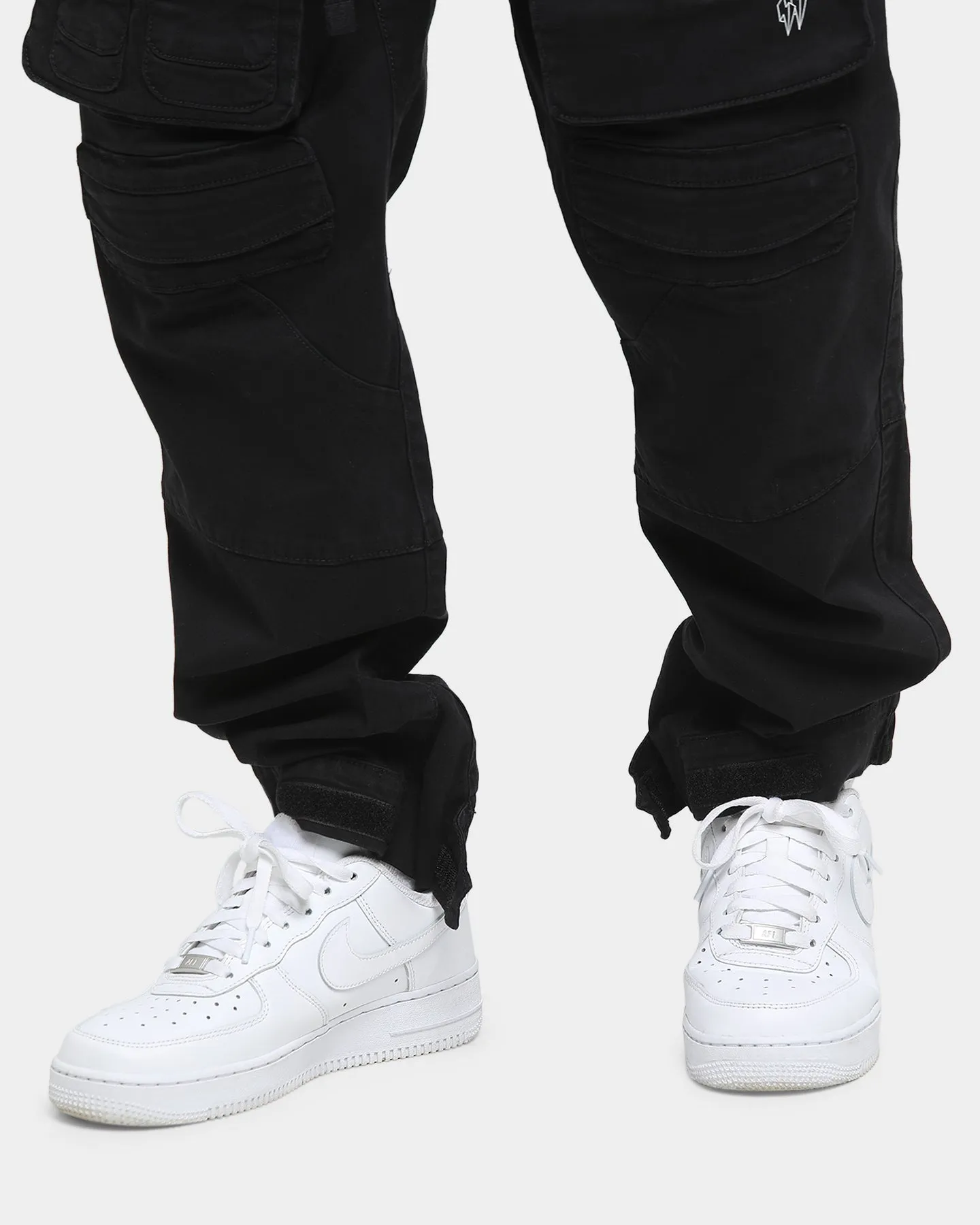 EN ES Alpha Cargo Jogger Black