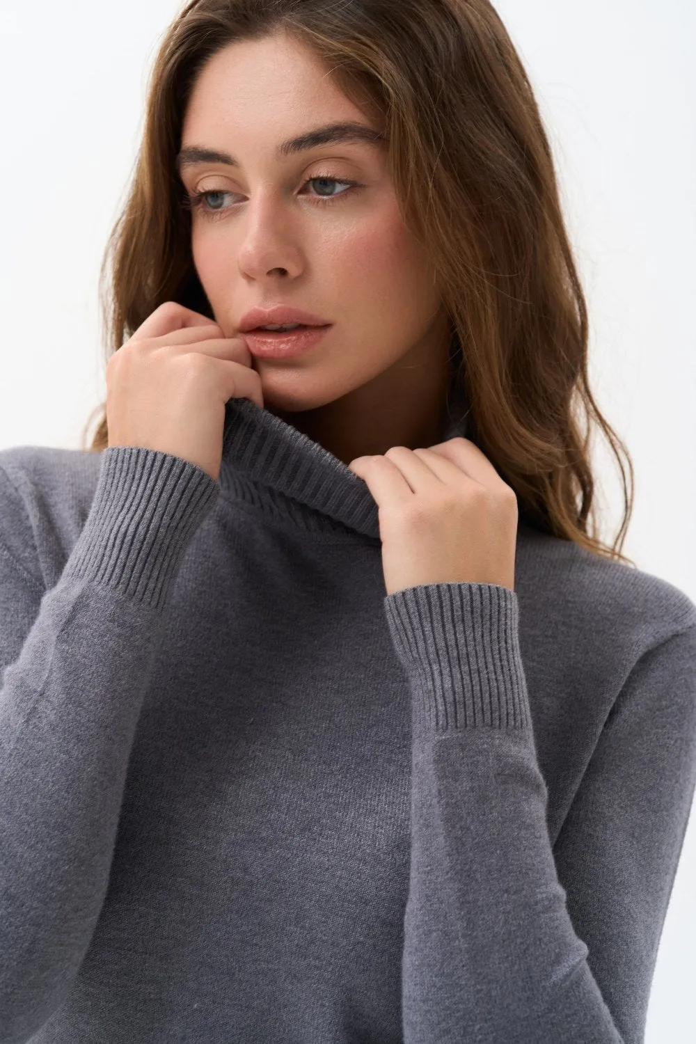 Grey Basic Knit Turtleneck Sweater