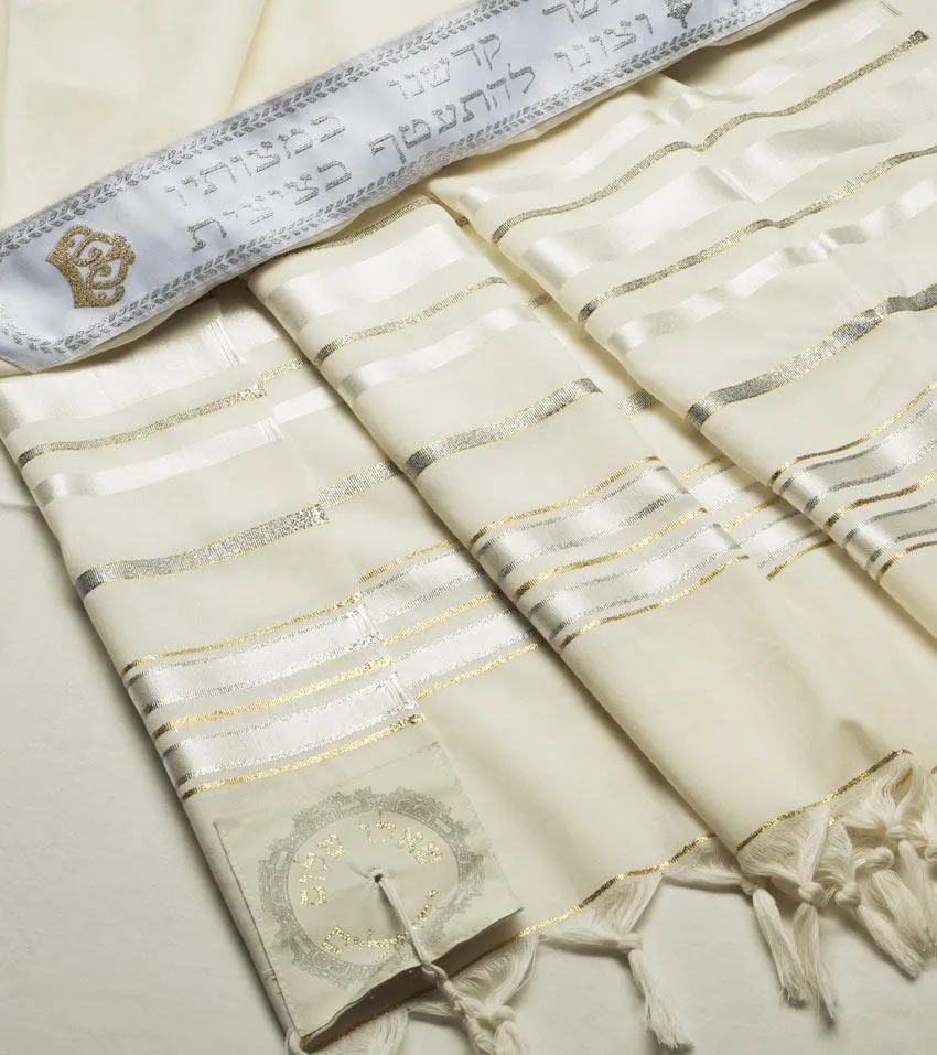 Hermon Wool Tallit Silver & Gold