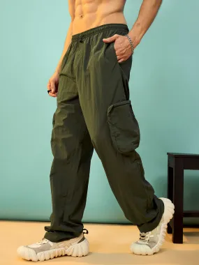 Men Olive Cargo Pockets Parachute Pants