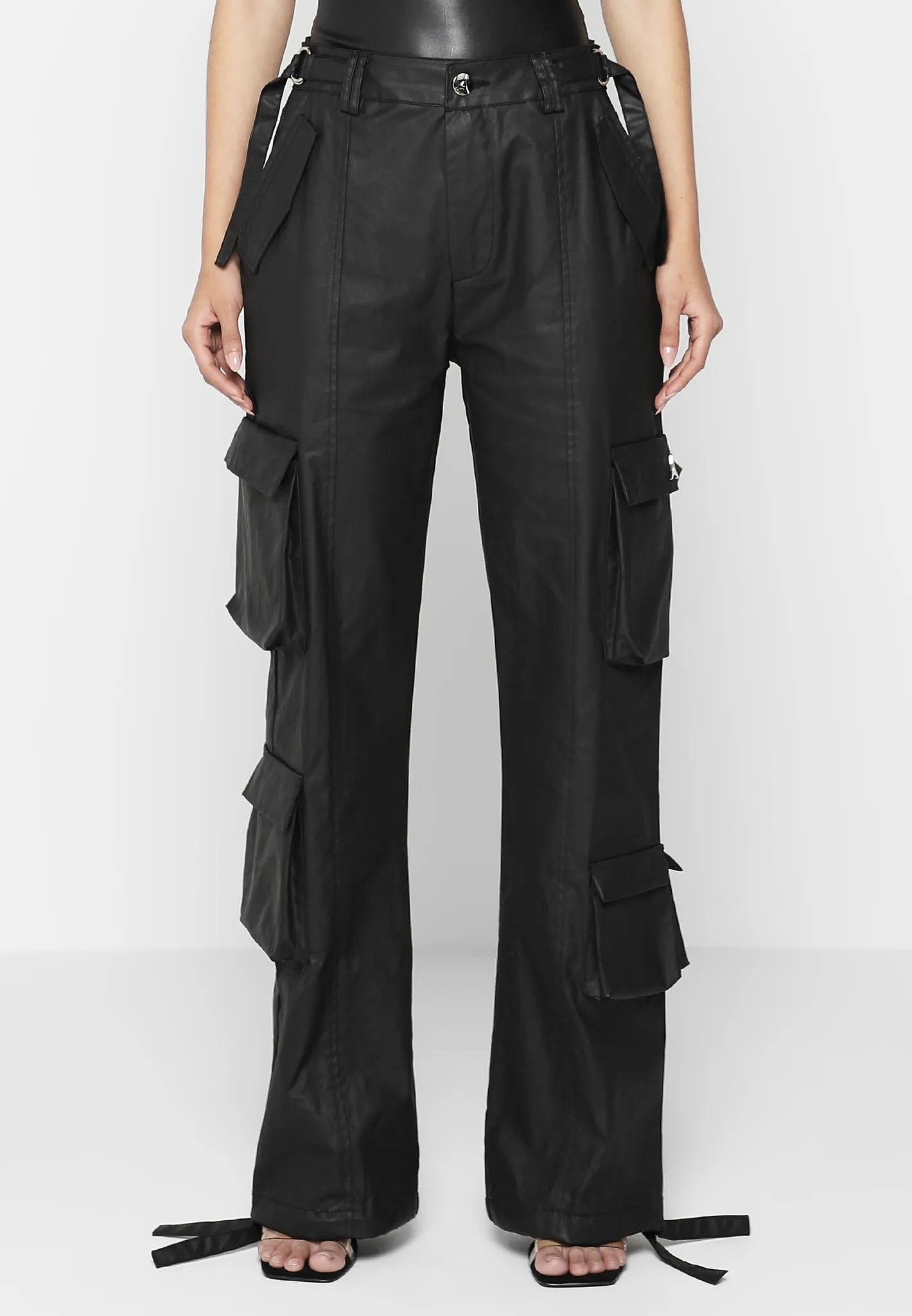 Mid Rise Waxed Cargo Pants - Black