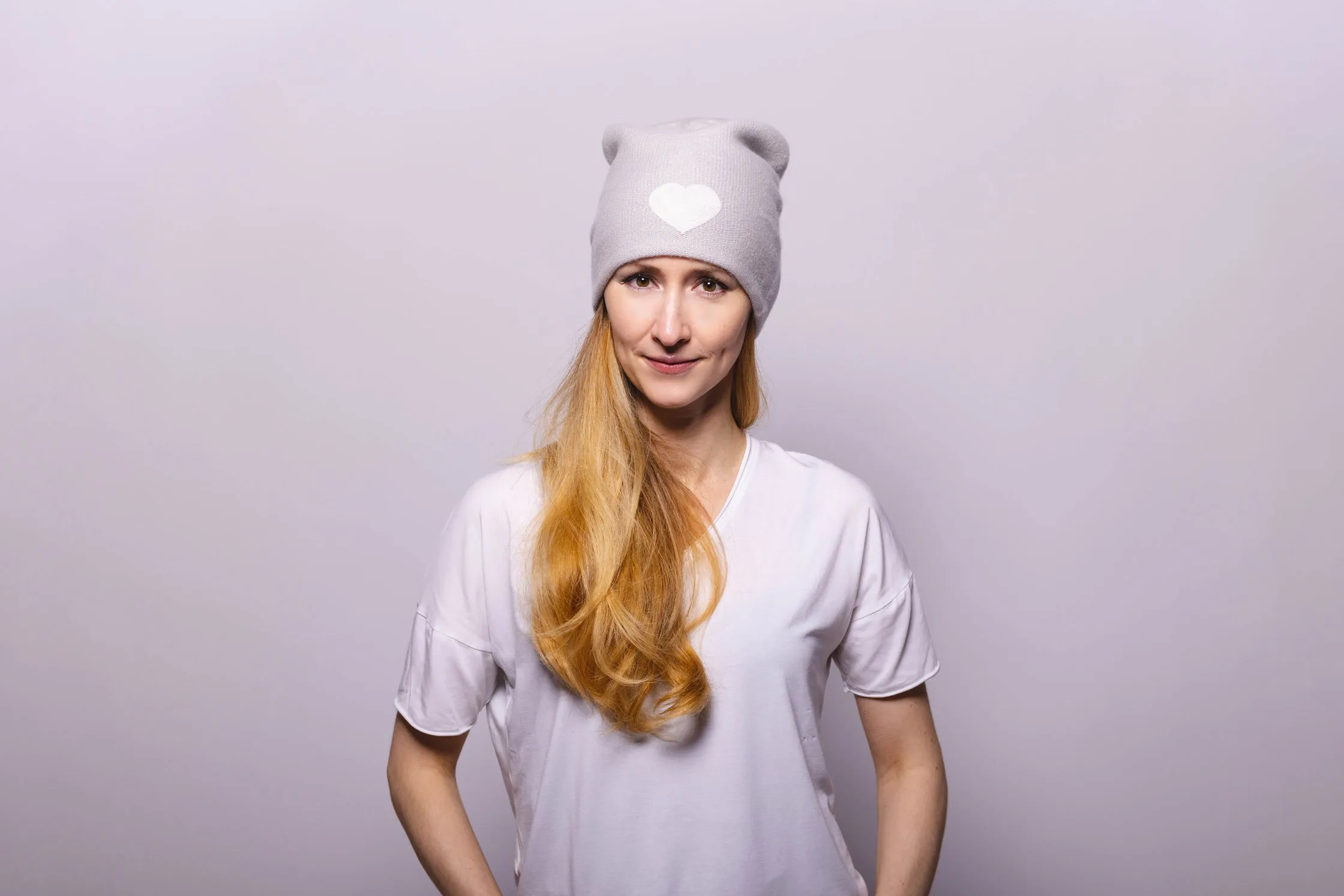 Reversible Slouchy Light Grey Cashmere Hat with white Heart and White Pom-Pom