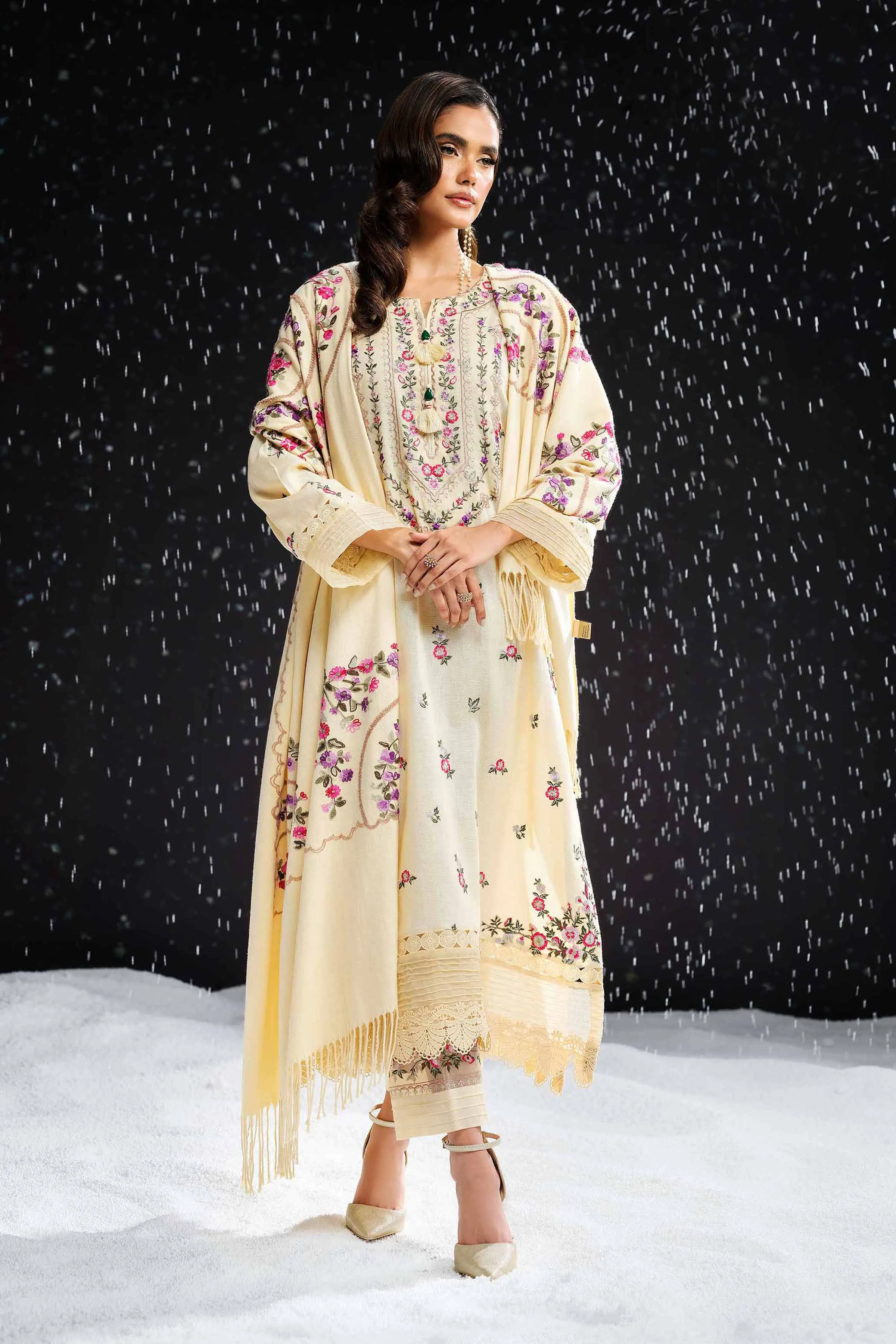 Unstitched Winter'24 - 3 Piece - Embroidered Suit - 42404293