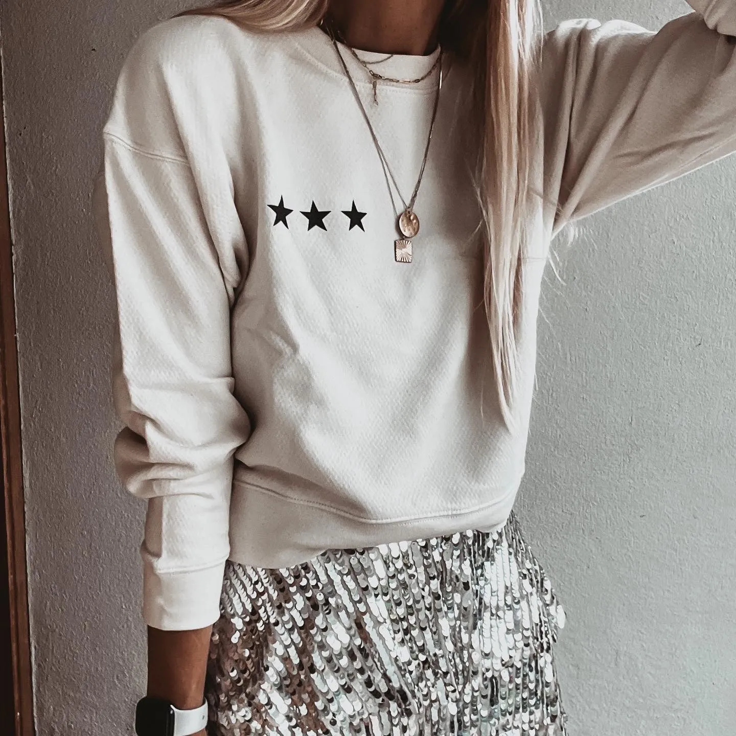 Vintage white IBIZA three stars sweatshirt *slightly cropped fit*