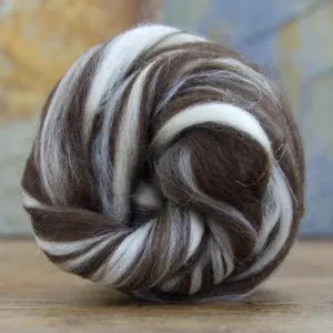 Yin Yang Natural Blend of Corriedale Wool Roving (8 Ounces) |  Cleaned and Combed Core Wool