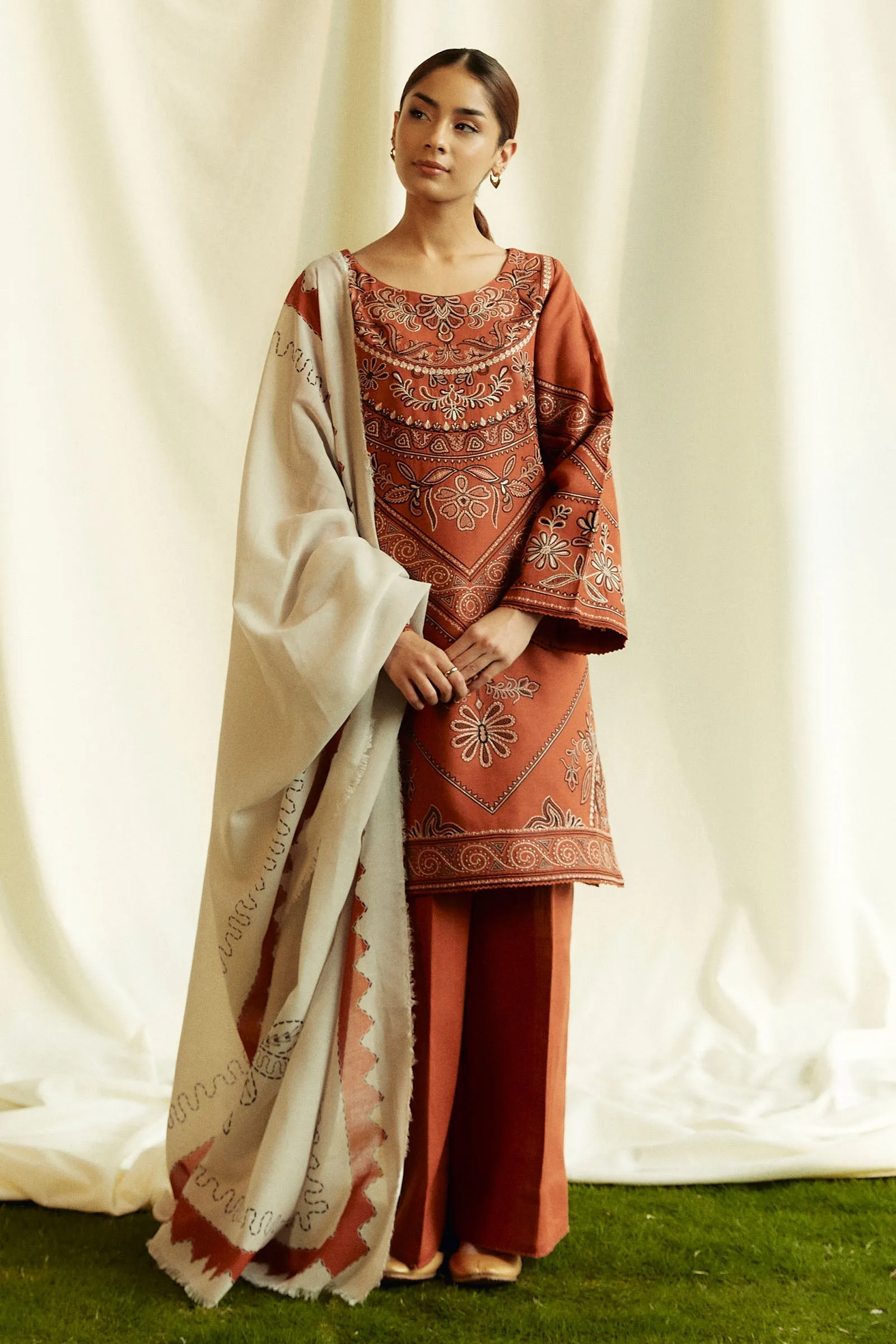 Zara Shahjahan Coco Winter '24 – Topaz-4B